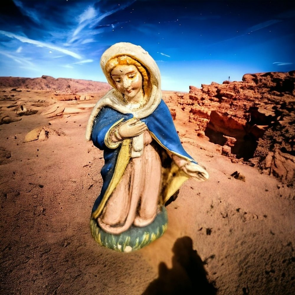 Vintage Mary Nativity Replacement Piece 1940-1950 Collectible Christmas Gift